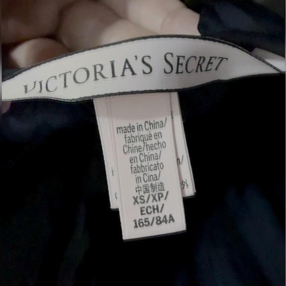 VICTORIA SECRET NAVY ADJUSTABLE STRAP HAREM SATIN JUMPSUIT SIZE XS - Picture 12 of 15